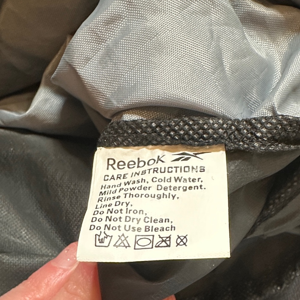 Reebok Classic Black Duffel Bag - Picture 7 of 7